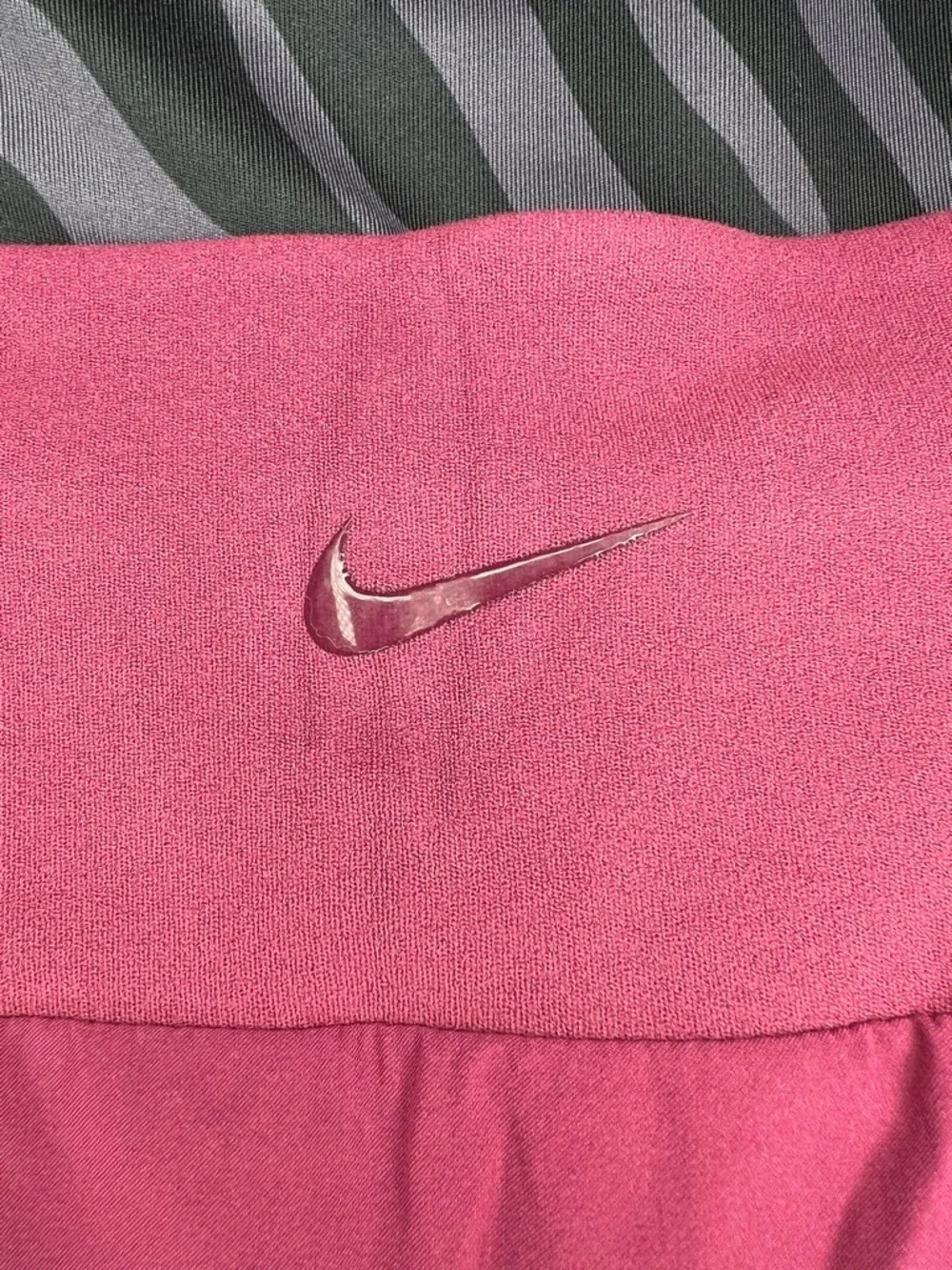 Nike Womens Nylon Blend Lightweight Jogger Pants Elastic Waist Size XS Burgundy